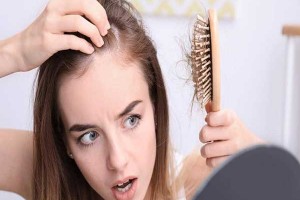Nguyên nhân và cách cải thiện rụng tóc ở nữ giới